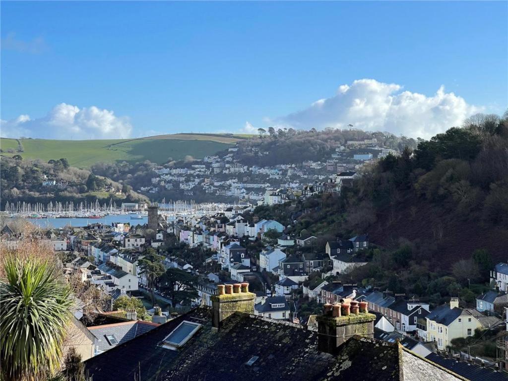 Beautiful 5 Bedroom, Amazing Water & Valley Views Dartmouth Exterior photo