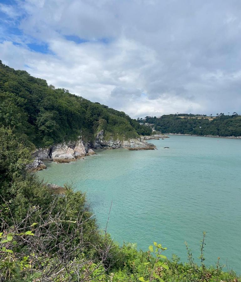 Beautiful 5 Bedroom, Amazing Water & Valley Views Dartmouth Exterior photo